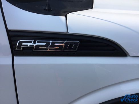 Used 2015 Ford F250 XL w/ Snow Plow Prep Package image 20