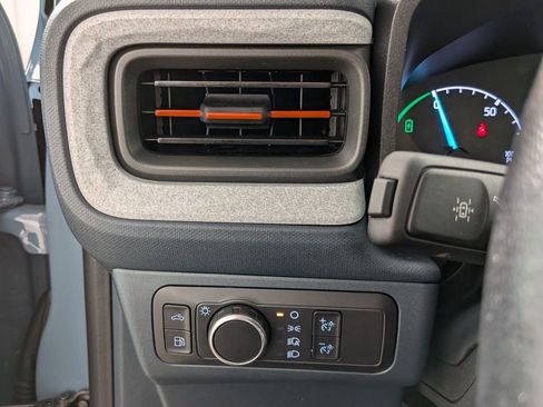 Used 2022 Ford Maverick XLT w/ XLT Luxury Package FWD image 12