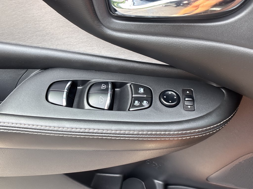 Used 2021 Nissan Murano SL AWD/4WD image 13