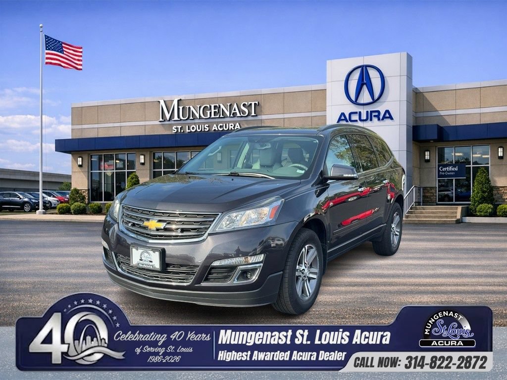 Used 2016 Chevrolet Traverse LT FWD image 1