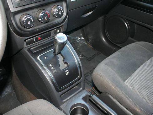 Used 2014 Jeep Compass Sport w/ Power Value Group AWD/4WD image 17