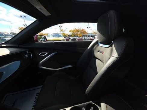 Used 2022 Chevrolet Camaro ZL1 image 25