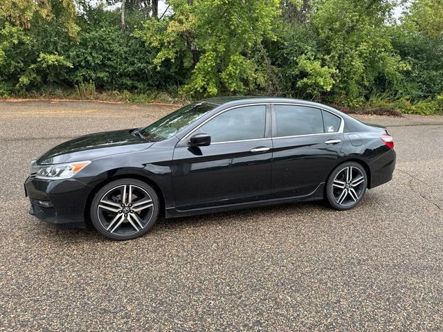 Used 2017 Honda Accord Sport image 7