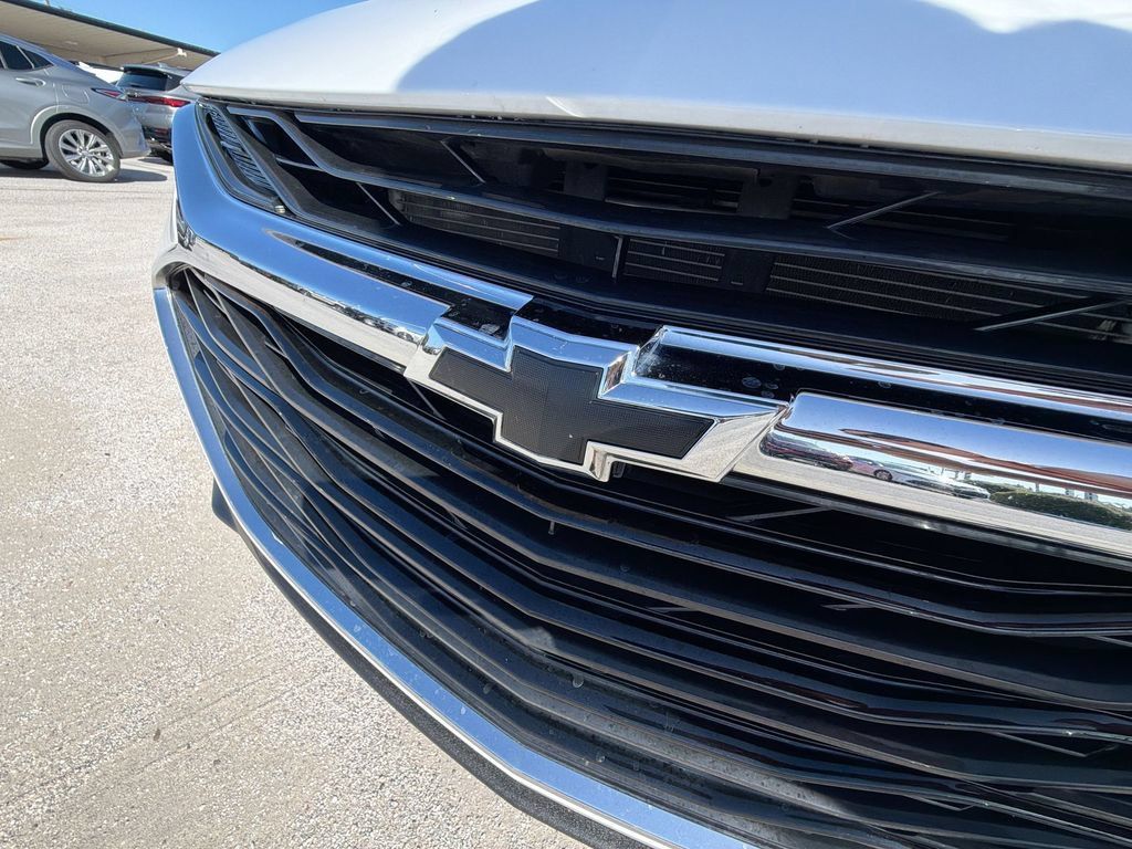 Used 2022 Chevrolet Malibu RS FWD image 30