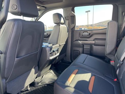 Used 2022 GMC Sierra 1500 AT4 w/ AT4 Premium Package image 23