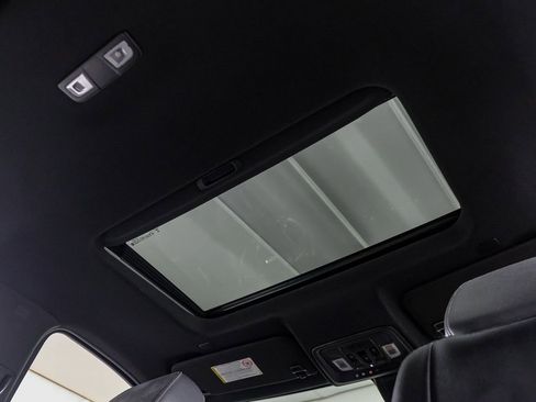 Used 2021 Chevrolet Silverado 2500 High Country w/ Z71 Off-Road Package image 22