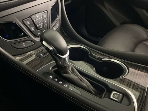 Used 2018 Buick Envision Essence image 22