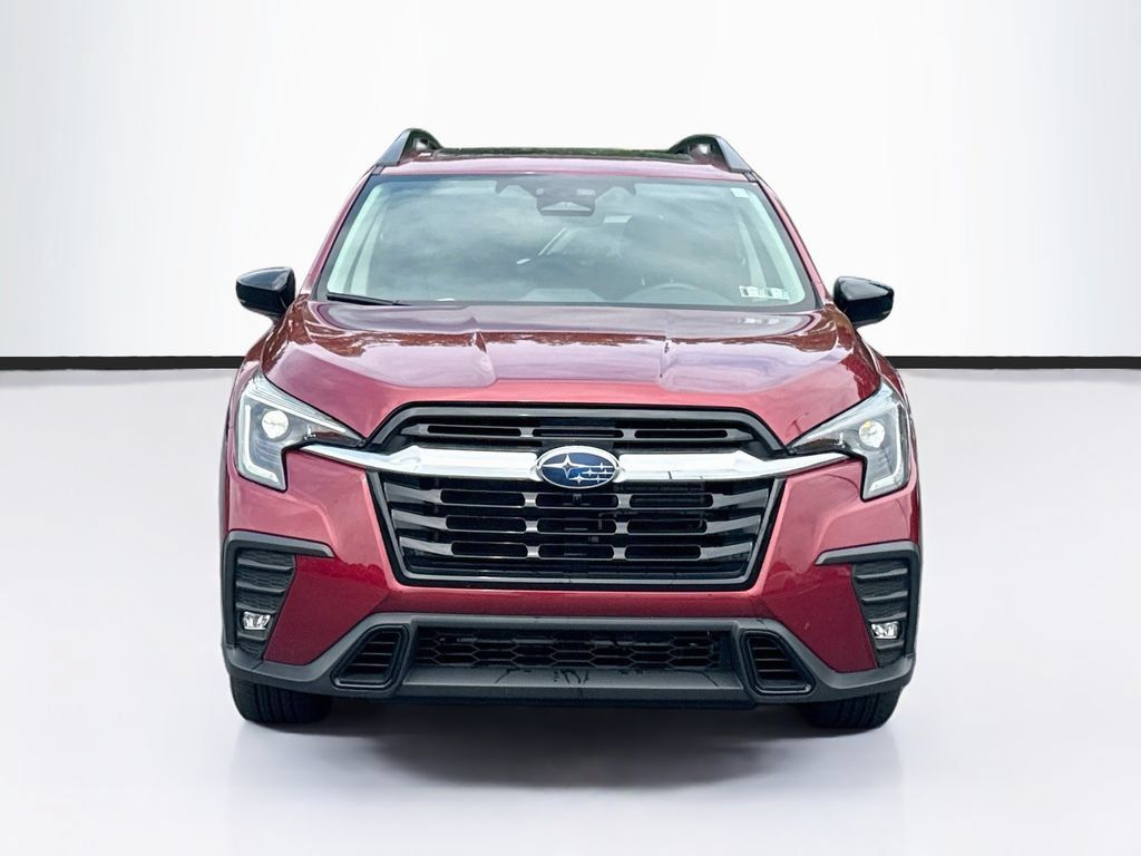 Used 2025 Subaru Ascent Limited AWD/4WD image 2