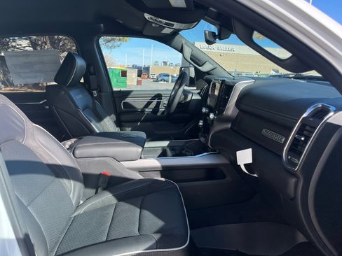 New 2026 RAM 1500 Laramie AWD/4WD image 29
