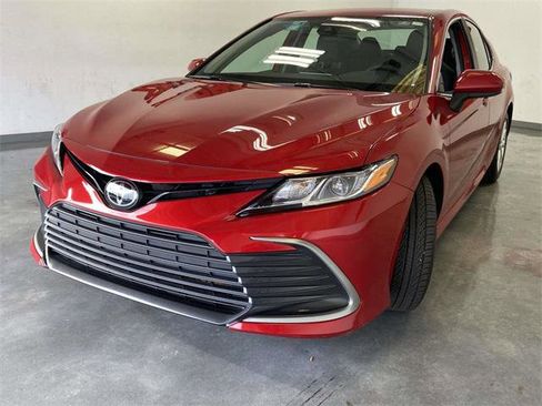 Certified 2023 Toyota Camry LE image 7
