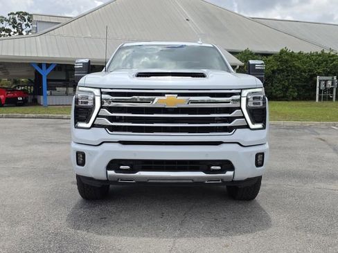 New 2026 Chevrolet Silverado 2500 High Country w/ High Country Premium Package AWD/4WD image 8