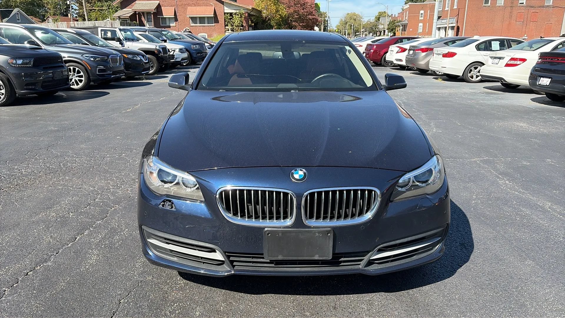 Used 2014 BMW 528i xDrive Sedan AWD/4WD image 2
