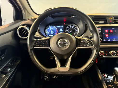Used 2020 Nissan Versa SV FWD image 12
