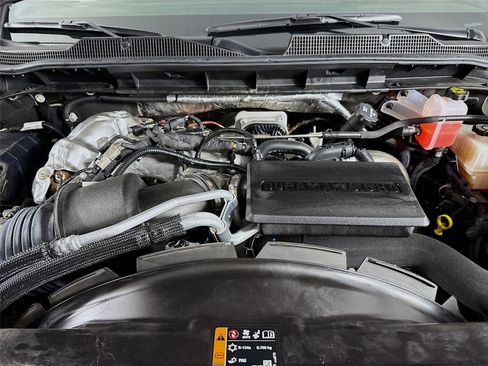 Used 2024 Chevrolet Silverado 3500 LT w/ Convenience Package image 30