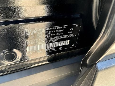 Used 2021 Toyota RAV4 XLE w/ Convenience Package FWD image 20