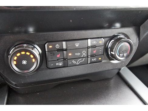 Used 2022 Ford F350 XLT w/ XLT Premium Package AWD/4WD image 28