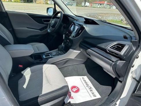 Used 2023 Subaru Forester AWD/4WD image 13