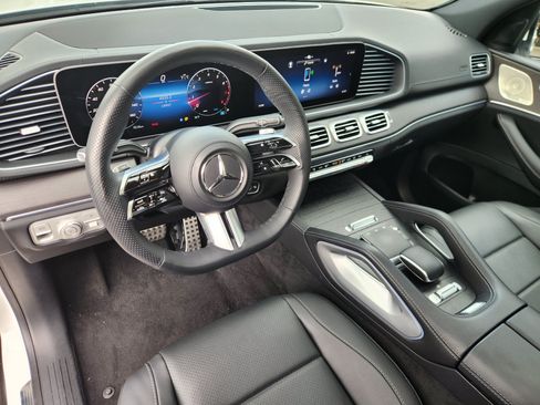 Used 2024 Mercedes-Benz GLS 450 4MATIC w/ AMG Line Exterior image 16