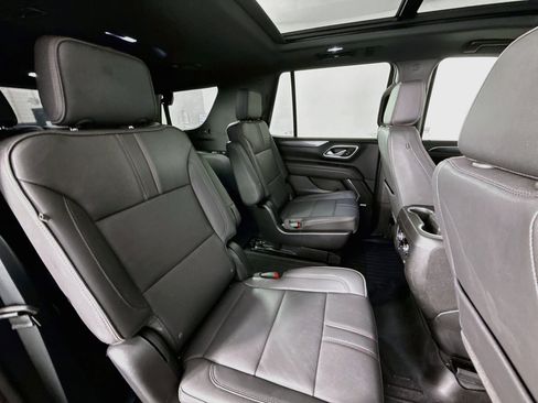 Used 2024 Chevrolet Tahoe RST w/ Luxury Package AWD/4WD image 28
