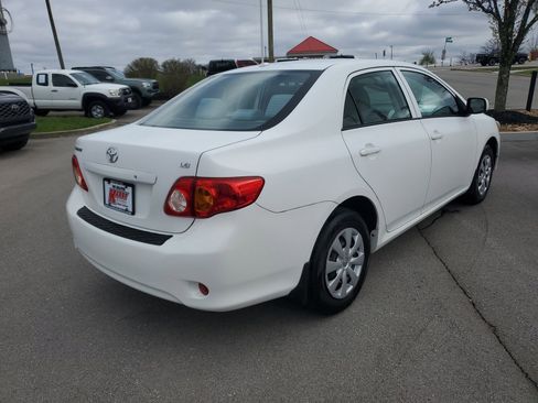Used 2010 Toyota Corolla LE image 4