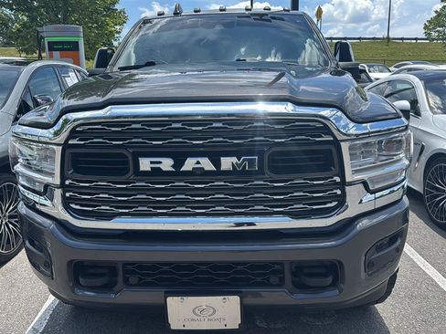Used 2023 RAM 2500 Limited AWD/4WD image 3