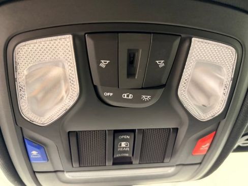 Used 2020 RAM 1500 Big Horn AWD/4WD image 25