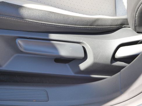 Certified 2021 Volkswagen Jetta R-Line image 21