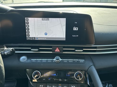 Used 2023 Hyundai Elantra Limited w/ Cargo Package FWD image 24
