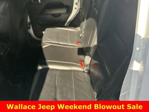 Used 2020 Jeep Wrangler Unlimited Sahara AWD/4WD image 12