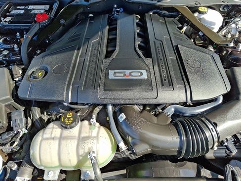 Used 2022 Ford Mustang GT Premium image 26