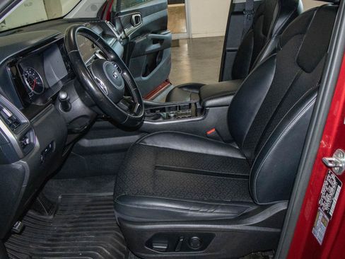 Used 2021 Kia Sorento S w/ Panoramic Sunroof Package FWD image 7