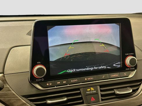 Used 2025 Nissan Altima 2.5 SV FWD image 22