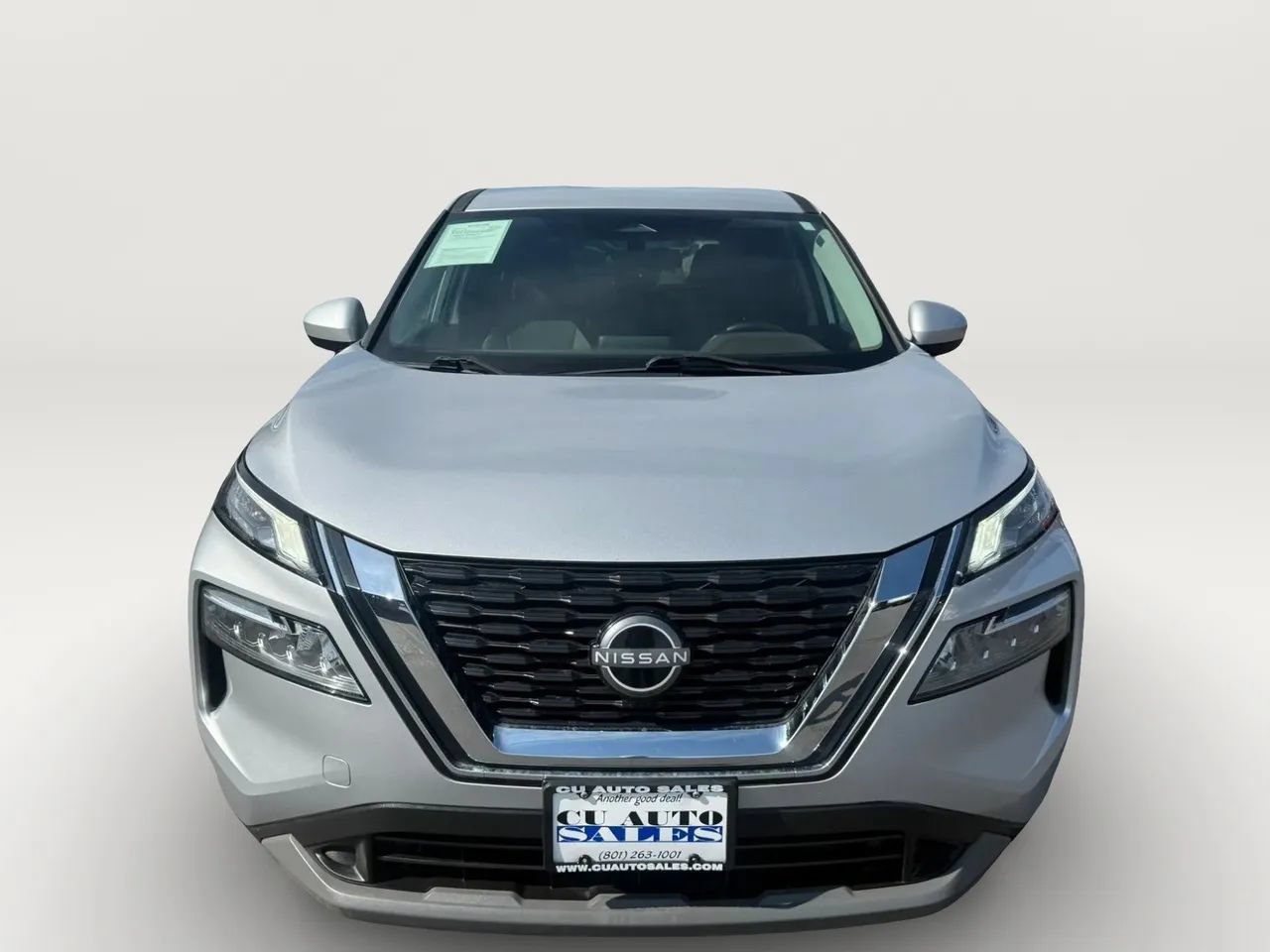 Used 2023 Nissan Rogue SV AWD/4WD image 8