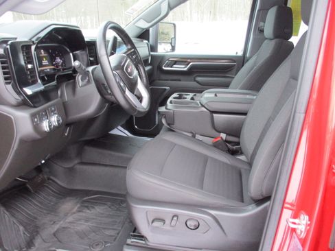 Certified 2024 GMC Sierra 2500 SLE w/ SLE Value Package; image 11