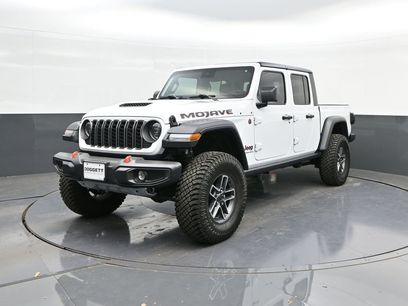 Used 2025 Jeep Gladiator Mojave w/ Convenience Group