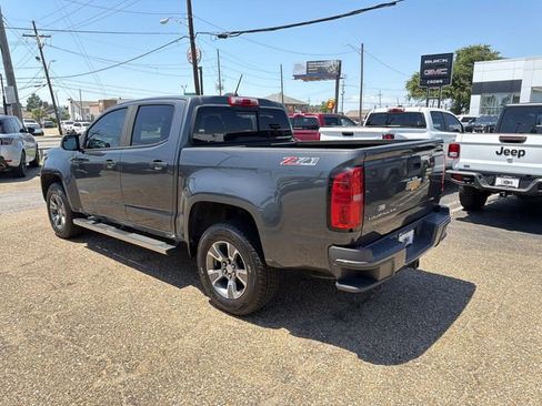 Used 2017 Chevrolet Colorado Z71 AWD/4WD image 6