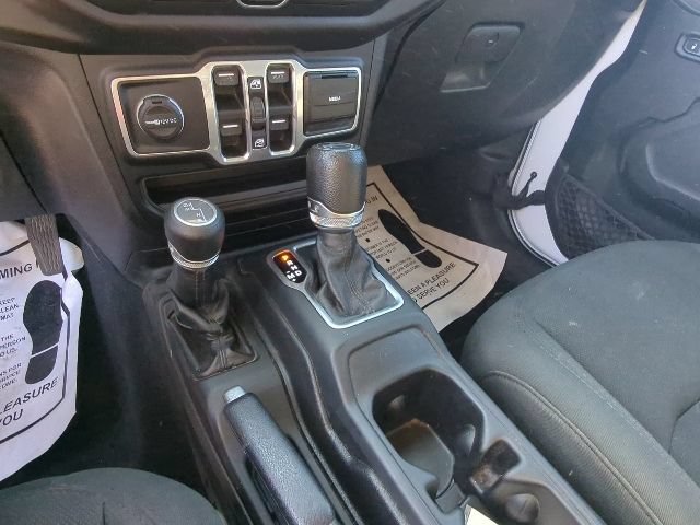 Used 2018 Jeep Wrangler Unlimited Sport S AWD/4WD image 16