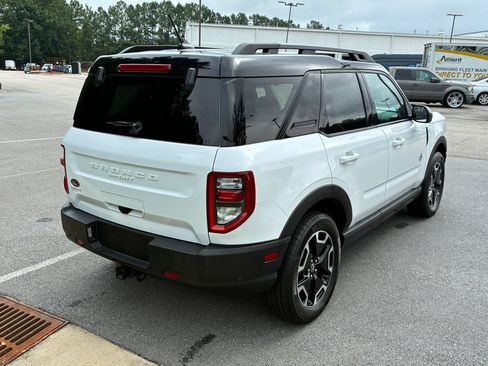 Certified 2022 Ford Bronco Sport Outer Banks w/ Tech Package AWD/4WD image 8