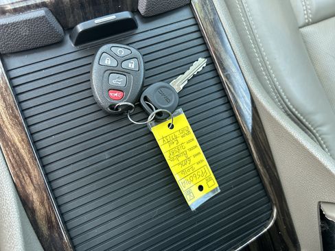 Used 2016 GMC Acadia Denali AWD/4WD image 31
