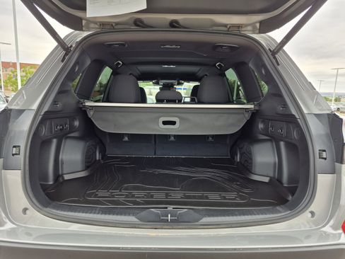 Used 2025 Subaru Forester Premium AWD/4WD image 20