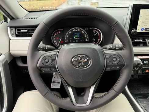 New 2025 Toyota RAV4 XLE Premium image 15