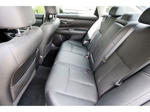 Used 2016 Nissan Altima 2.5 SL w/ 2.5 Technology w/LED Package FWD image 7
