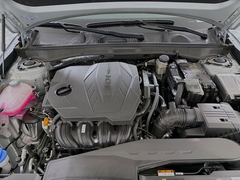Used 2025 Hyundai Sonata SE image 29