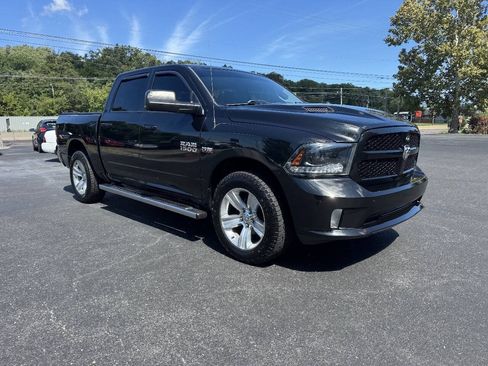 Used 2015 RAM 1500 Sport w/ Convenience Group AWD/4WD image 4