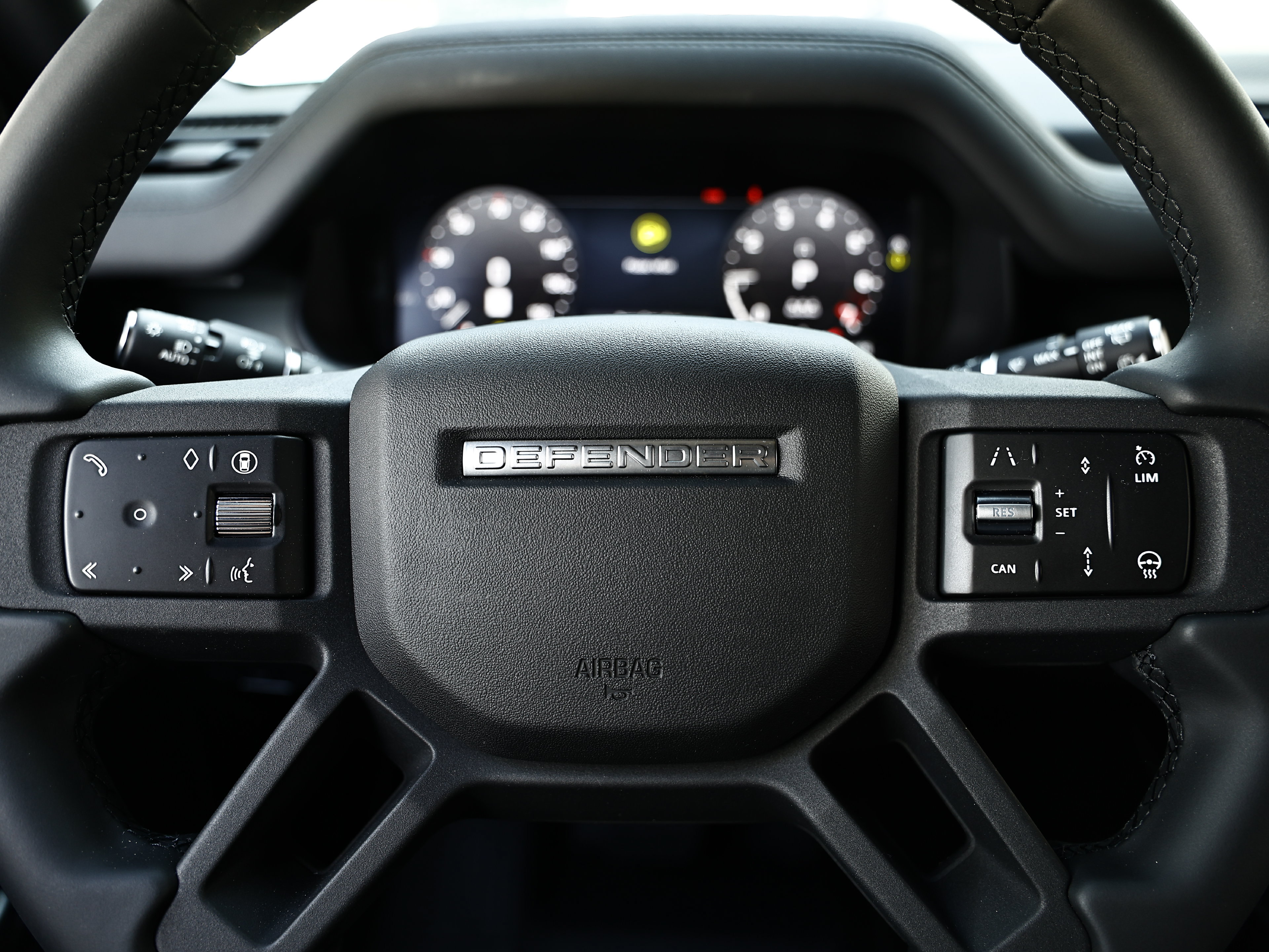New 2026 Land Rover Defender 110 AWD/4WD image 42