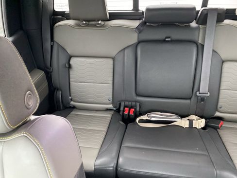 Used 2024 Chevrolet Silverado 1500 ZR2 w/ Technology Package image 8