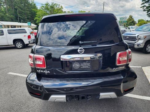 Used 2018 Nissan Armada Platinum w/ Captain Seat Package RWD image 4