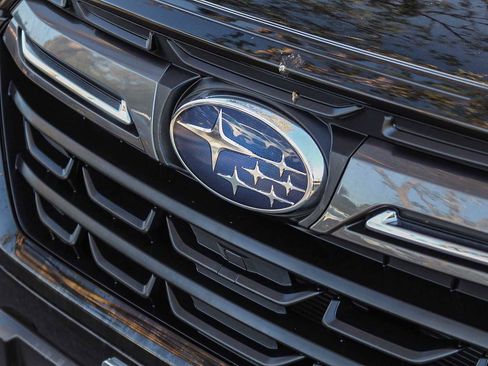 Used 2023 Subaru Forester Touring image 9