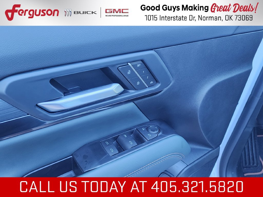 New 2027 GMC Terrain AT4 w/ Convenience Package III AWD/4WD image 14