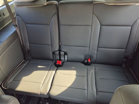 New 2026 Chevrolet Suburban Premier w/ Sun And Tow Package AWD/4WD image 6